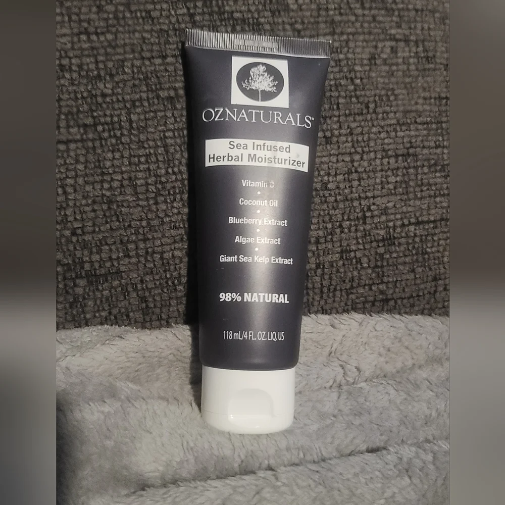 OZNaturals | Sea Infused Herbal Moisturizer